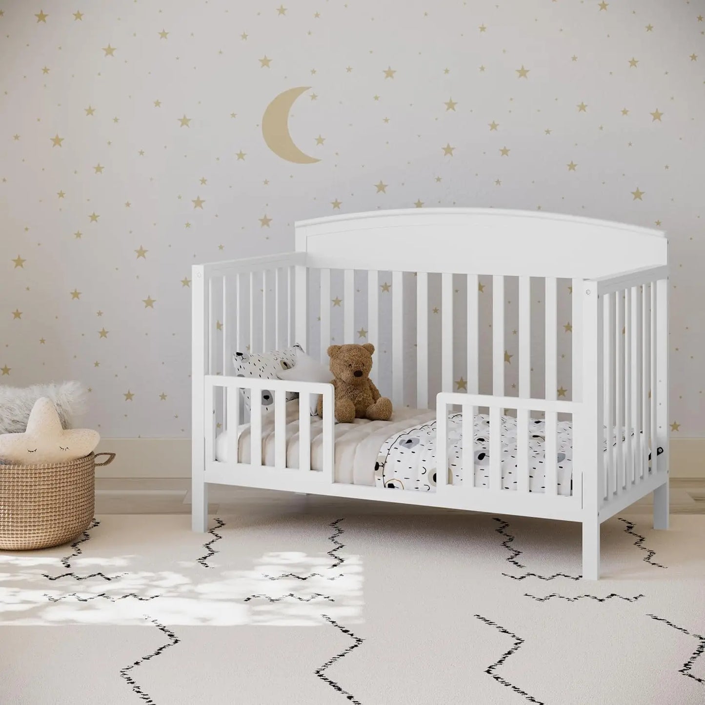 5-in-1 Convertible Crib (White) – Gold Certified, Converts from Baby Crib to Toddler Bed, Daybed and Full-Size Bed, Fits