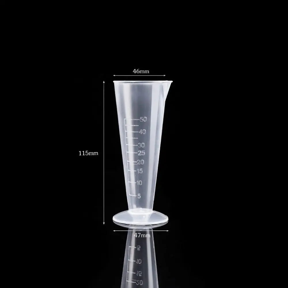 Plastic Graduated Measuring Cup Large Capacity Scale Laboratory Beaker Clear with Lid Transparent Mixing Cup Kitchen Baking