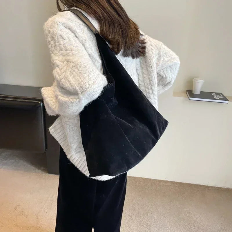 Velvet Zipper 2024 High Quality Shoulder Bag Soft Simple Fashionable Handbag Solid Color Large Capacity Popular Crossbody Bag