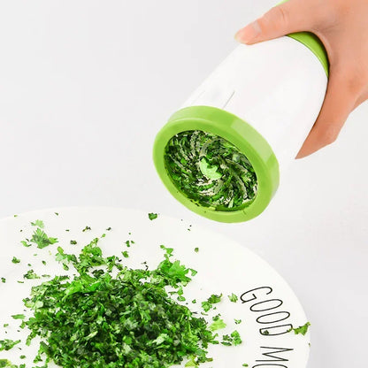 1pc Manual Herb Grinder Spice Mill Parsley Shredder Vegetable Cutter Coriander Mincer Chili and Kitchen Tool Gadget